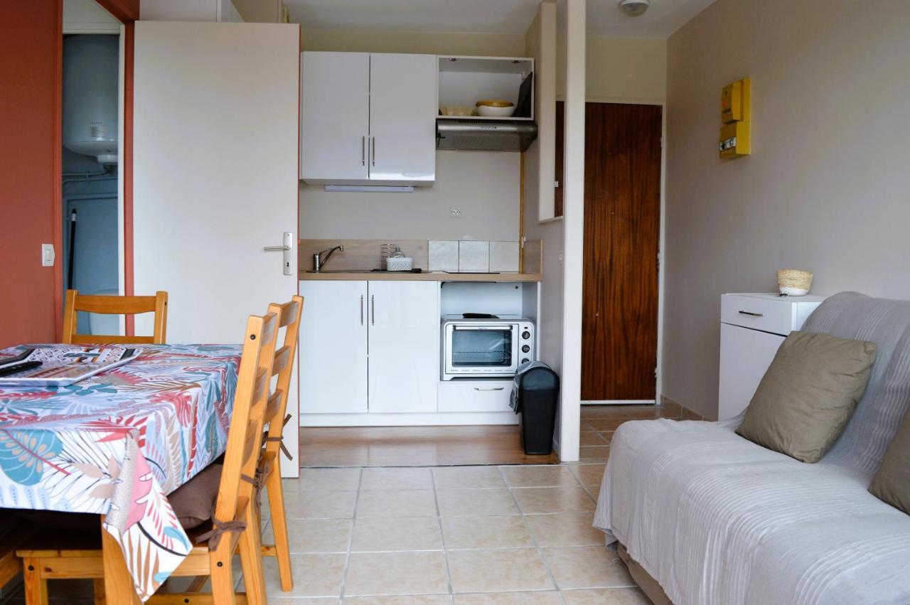 Appartement Au Pied De La Plage - Balcon - Parking Courseulles-sur-Mer Ngoại thất bức ảnh