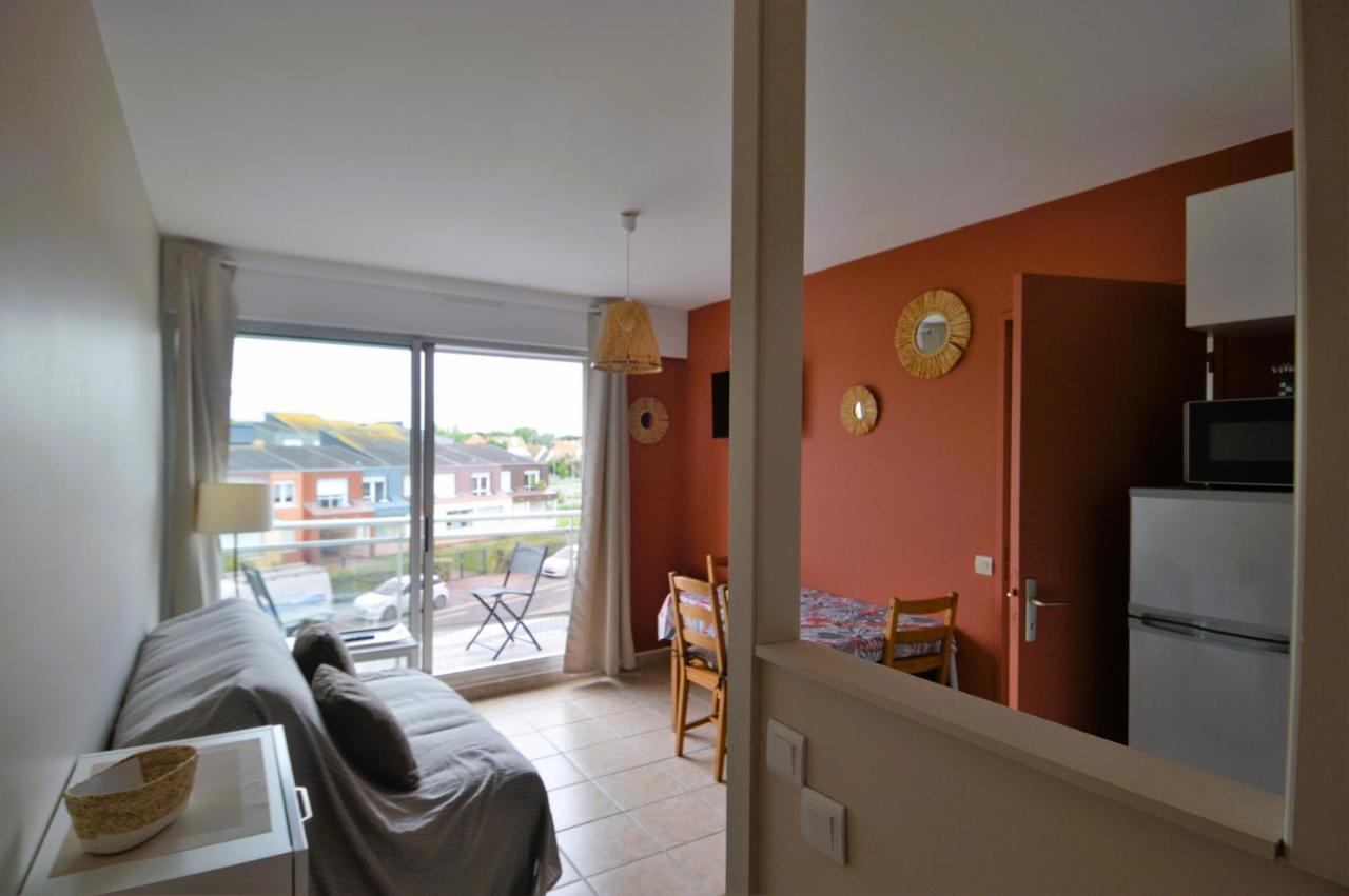 Appartement Au Pied De La Plage - Balcon - Parking Courseulles-sur-Mer Ngoại thất bức ảnh