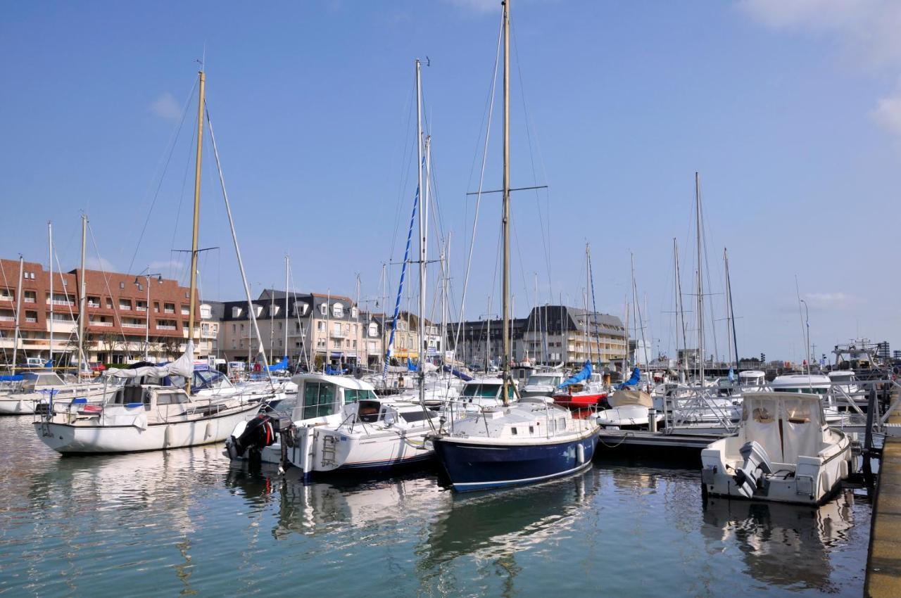 Appartement Au Pied De La Plage - Balcon - Parking Courseulles-sur-Mer Ngoại thất bức ảnh