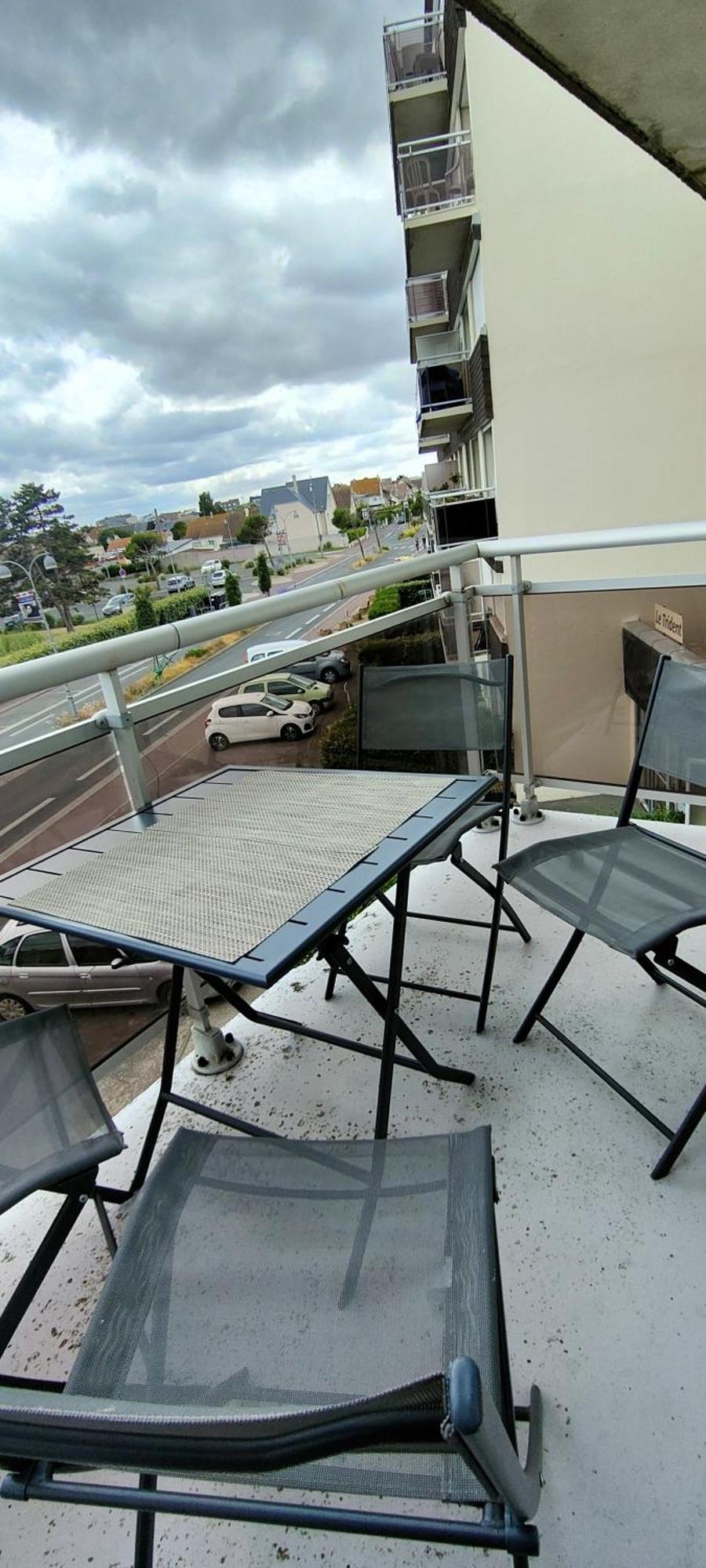 Appartement Au Pied De La Plage - Balcon - Parking Courseulles-sur-Mer Ngoại thất bức ảnh