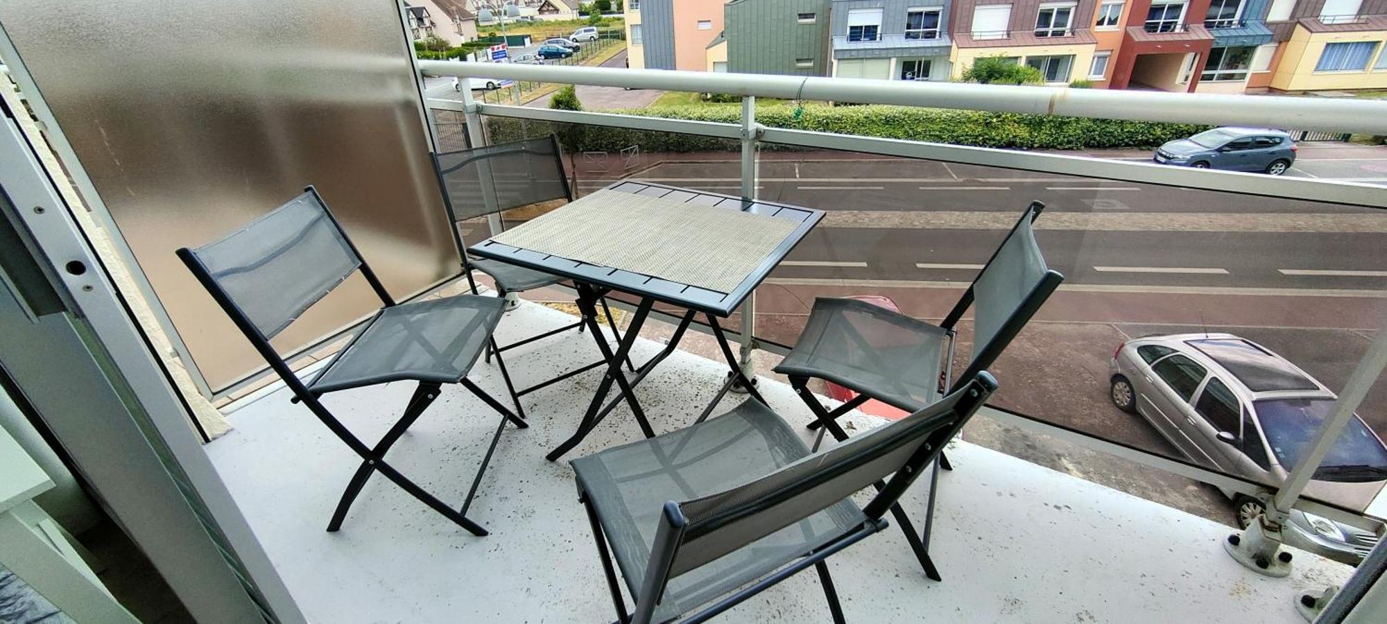 Appartement Au Pied De La Plage - Balcon - Parking Courseulles-sur-Mer Ngoại thất bức ảnh